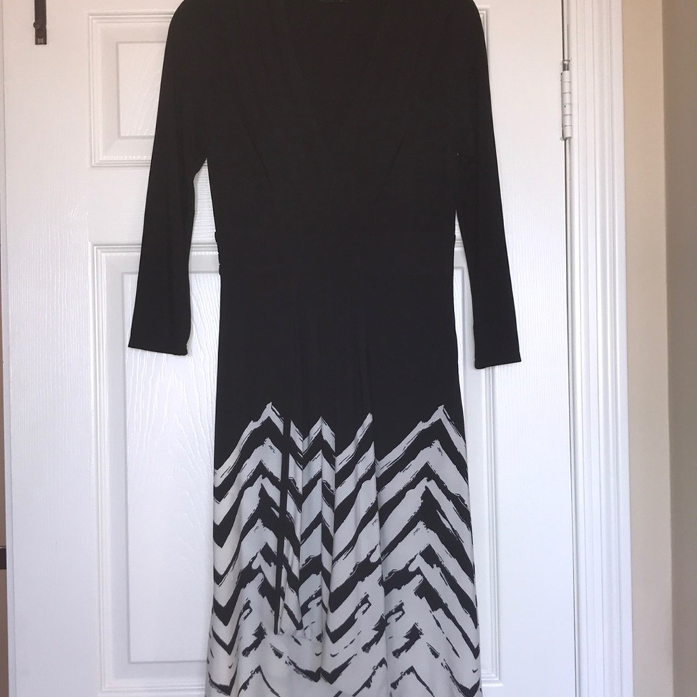 Black dress with 3/4 sleeve